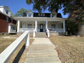 Building Photo - 426 E 15th Ave