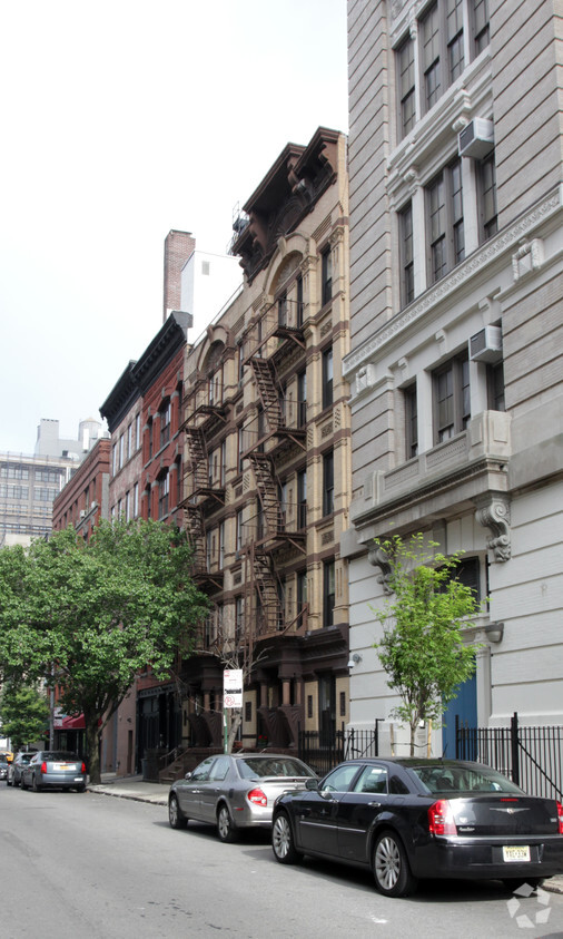 Primary Photo - 550 Broome St