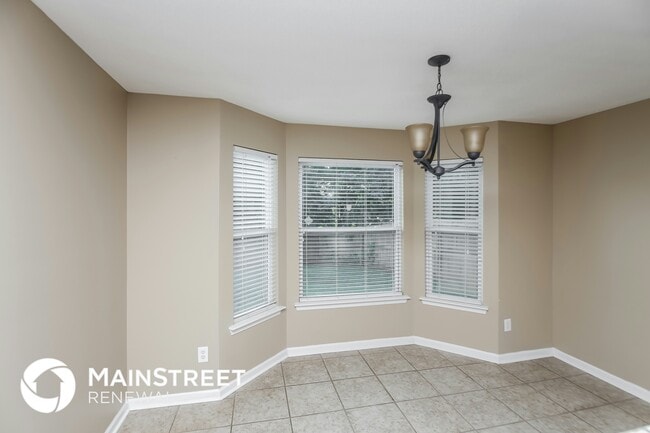 Building Photo - 2002 Reflective Waters Rd