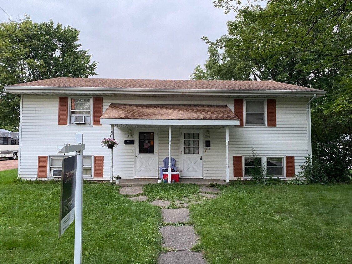 811813 Adler Rd Unit 813, Marshfield, WI 54449 Room for Rent in