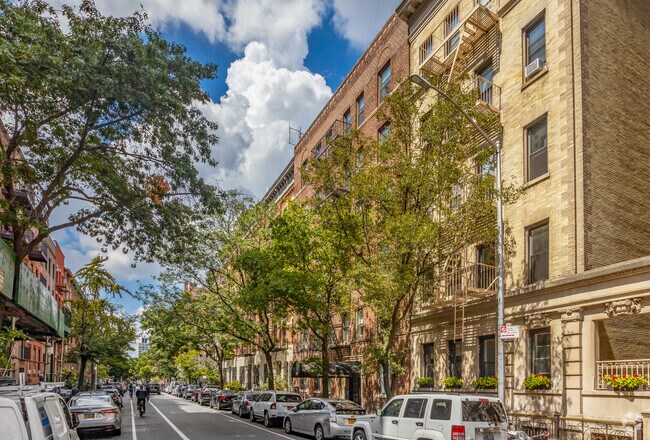 Foto del edificio - 233 W 21st St