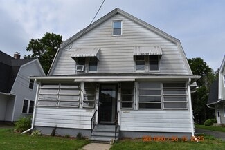 Building Photo - 39 Highland Ave