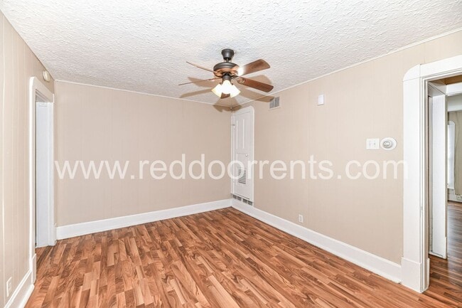 Foto del edificio - Available now!