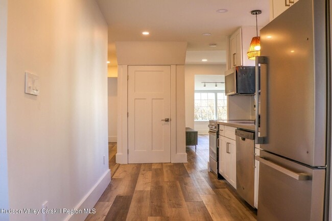 Foto del edificio - 18 Rock City Rd