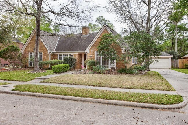 Building Photo - 4202 Island Hills Dr