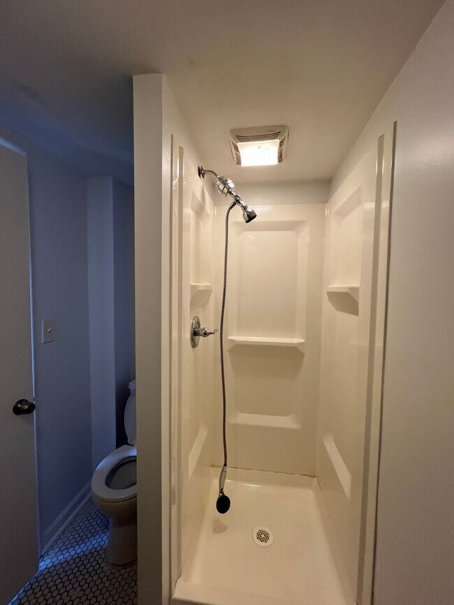 Foto del edificio - 2600 E Somerset St