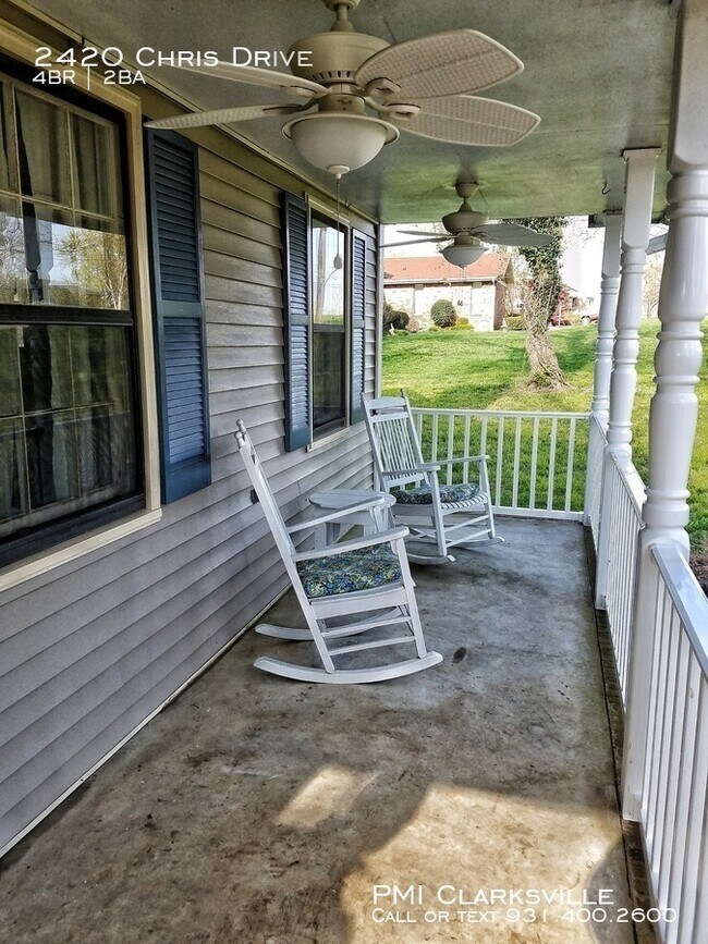 Building Photo - Beautiful Home on Wooded Lot