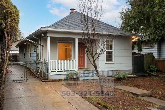 Spacious 4 Bedroom Single Family Home- Sou... - Spacious 4 Bedroom Single Family Home- Sou...