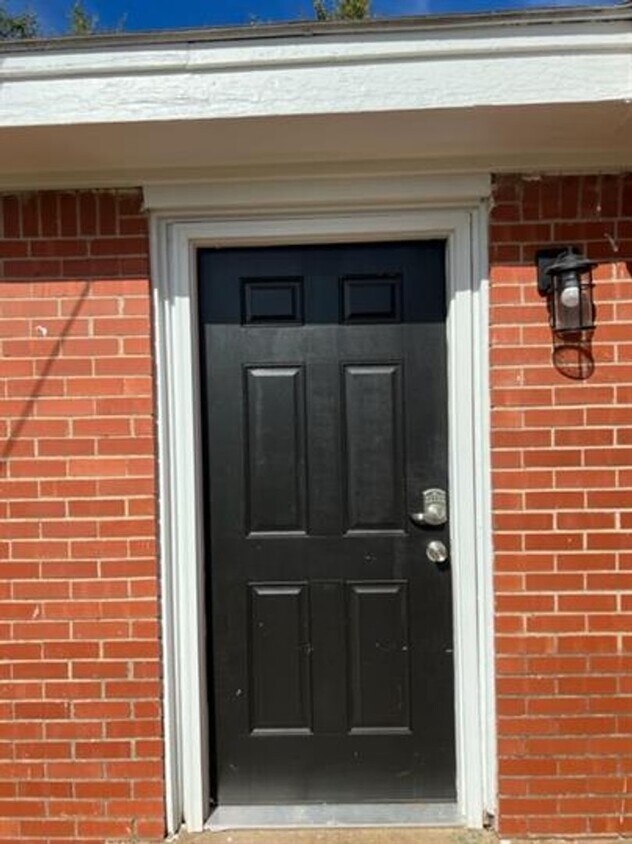 Primary Photo - 1 Bed Duplex
