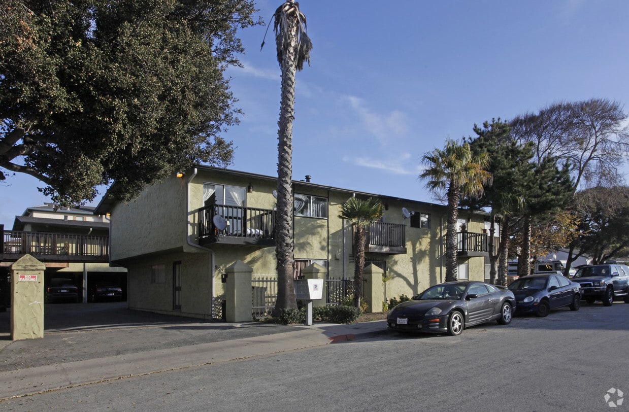 993 Hamilton Ave, Seaside, CA 93955 Apartments in Seaside, CA