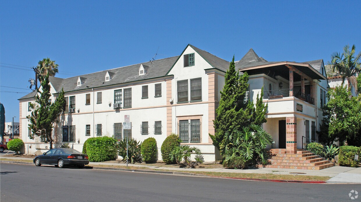Primary Photo - 6600 Orange St