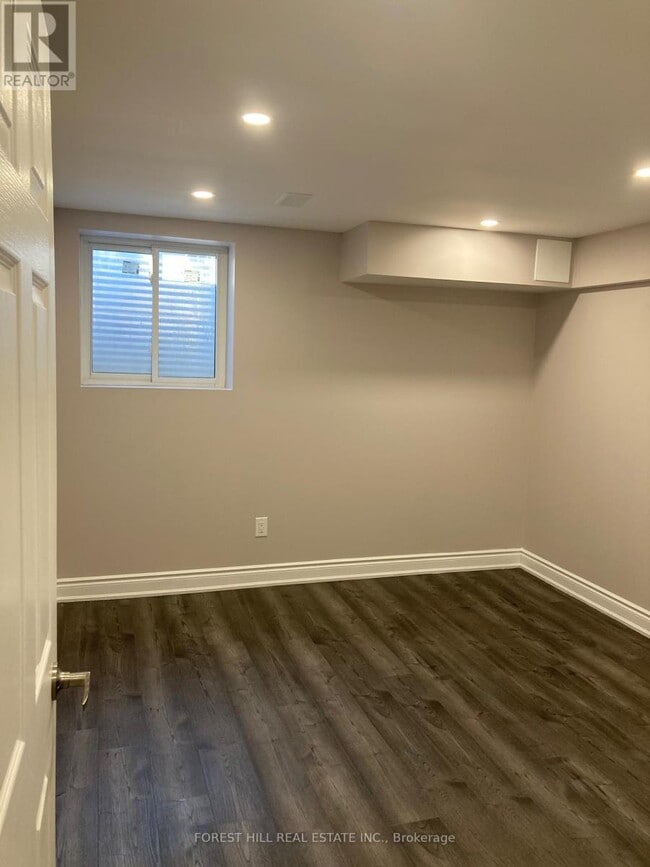 Building Photo - 51 Nasmith St