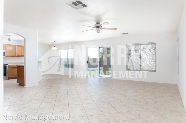 Building Photo - 5 br, 3 bath House - 372 S 16th St