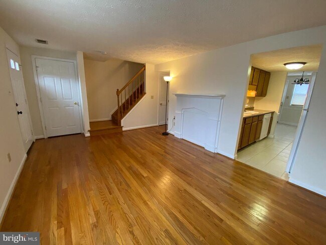 Foto del edificio - 117 Sandalwood Ct
