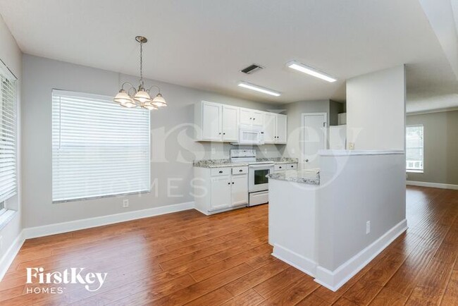 Building Photo - 11765 Shirburn Cir