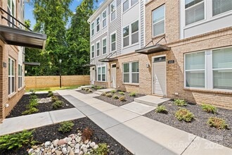 Building Photo - 5017 Sovereignty Ct