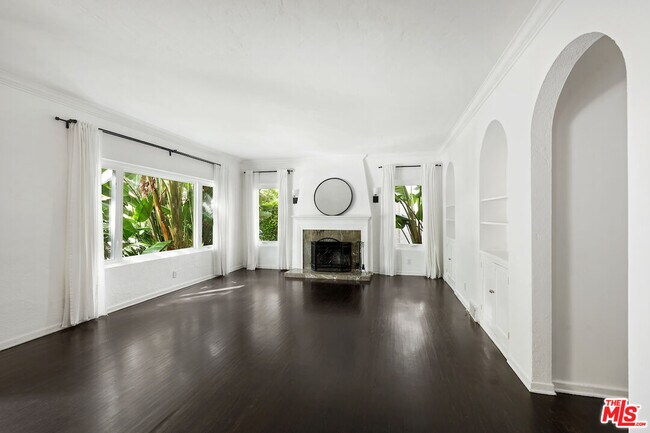 Foto del edificio - 6213 W 6th St