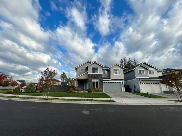 Foto del edificio - 22950 Evergreen Ave SE