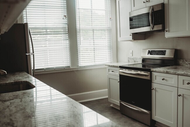 Cocina - 529 Washington E St