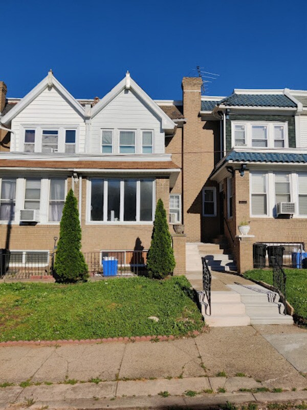 Foto del edificio - 6535 Windsor St