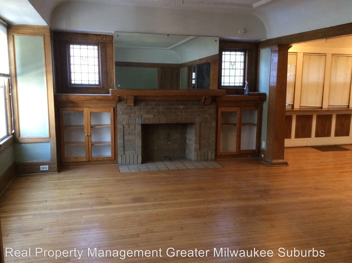 Primary Photo - 3037 N Maryland Ave