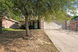 Building Photo - 1446 Sax Leigh Dr