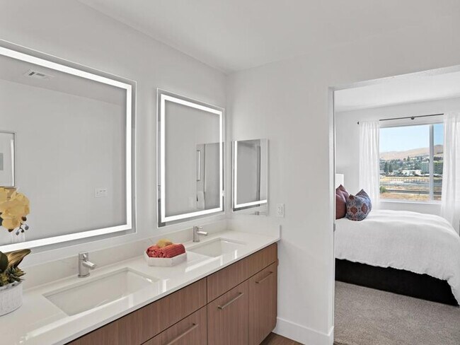 Building Photo - 45193 Warm Springs Blvd