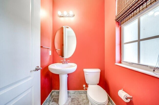 Building Photo - 4543 Tara Cove Way
