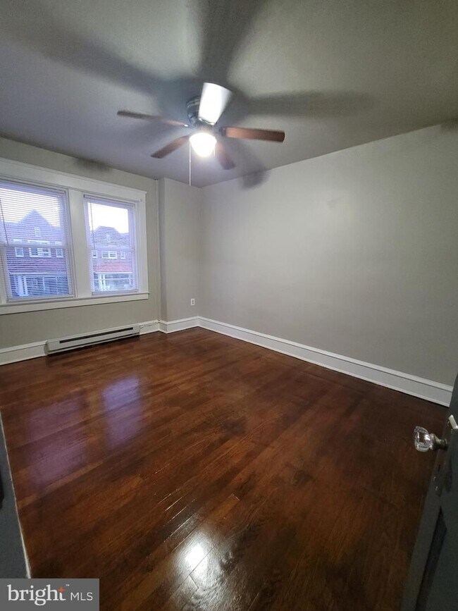 Foto del edificio - 2711 Jefferson St