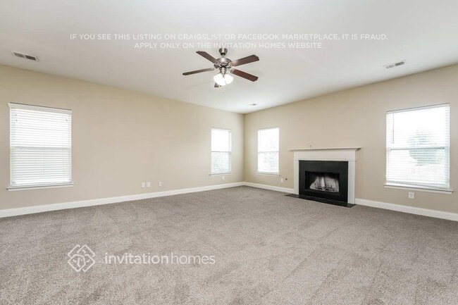 Building Photo - 3118 Avondale Dr SE