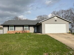 Building Photo - 200 Cedar Hill Ln
