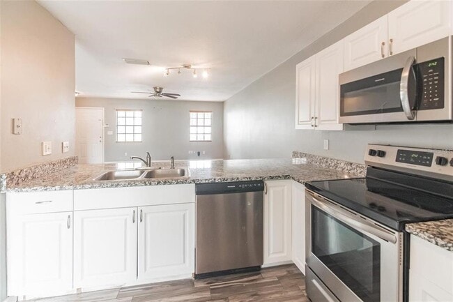 Building Photo - 5323 Ladywell Ct
