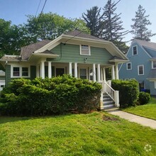 Building Photo - 243 Hillside Ave