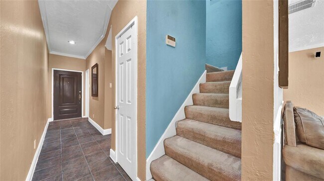 Building Photo - 5701 Winsome Ln