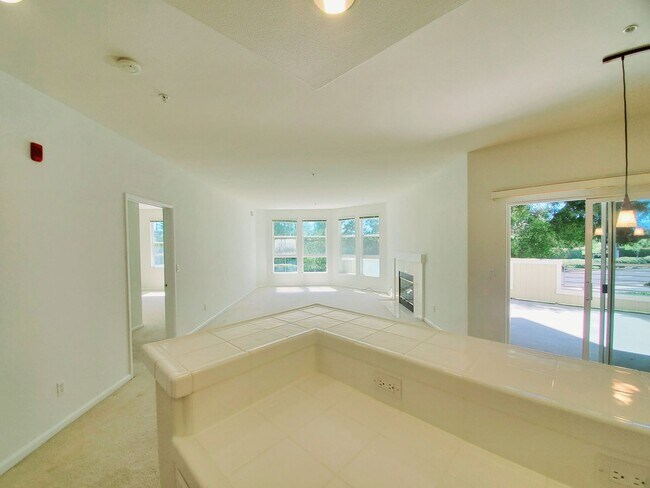Building Photo - 860 Meridian Bay Ln