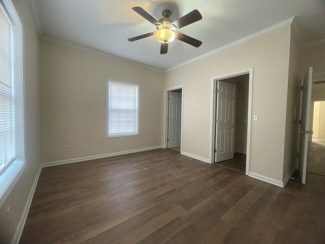 Foto del edificio - 213 Wright Ave