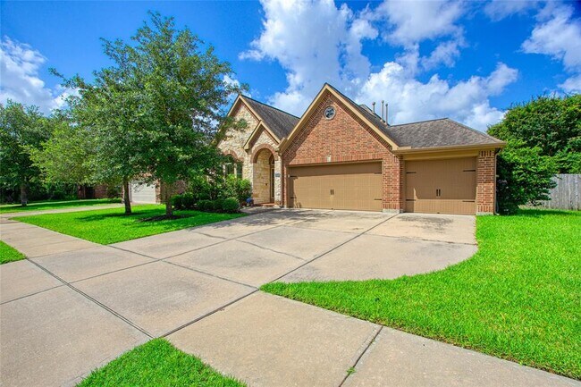 Foto del edificio - 27111 Hardwick Hills Ln