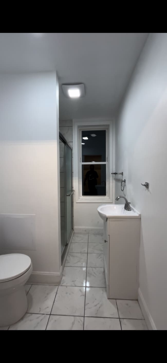 Building Photo - 1829 Van Vranken Ave