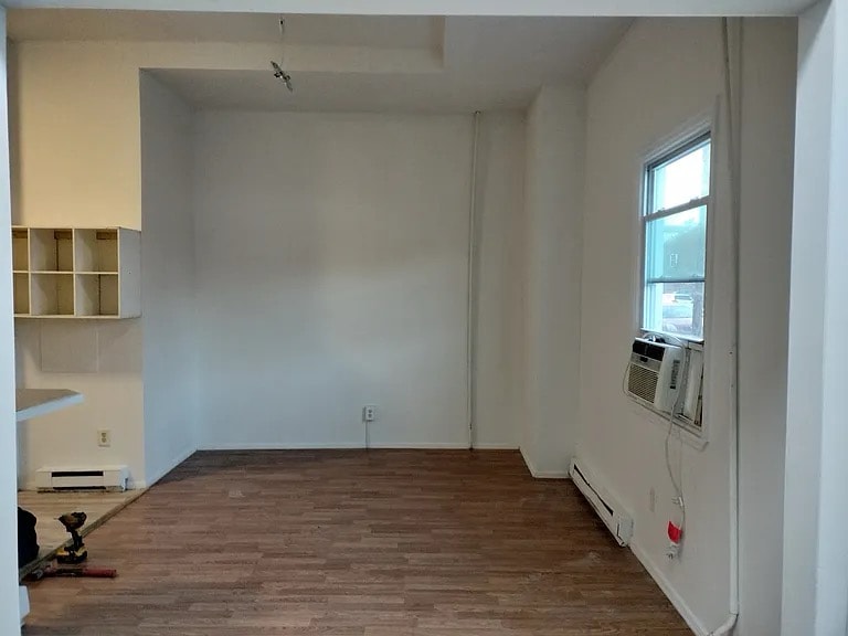 Primary Photo - 269 S Johnston Ave