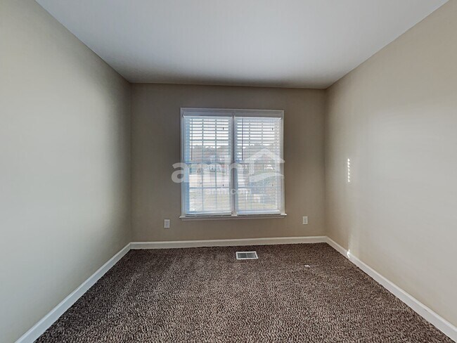 Building Photo - 809 Old Ash Court