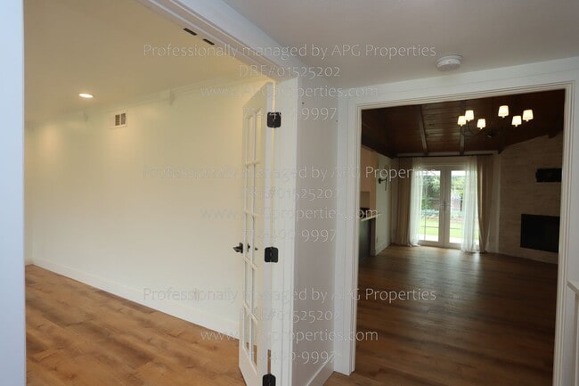 Building Photo - 829 N Elmwood St