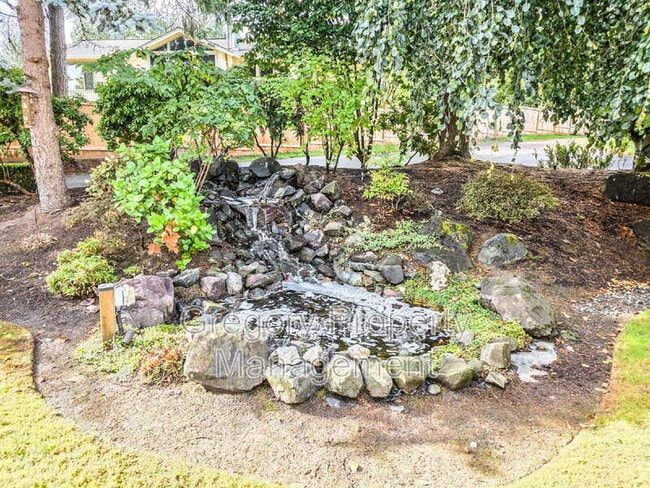 Building Photo - 4155 West Lake Sammamish Pkwy NE