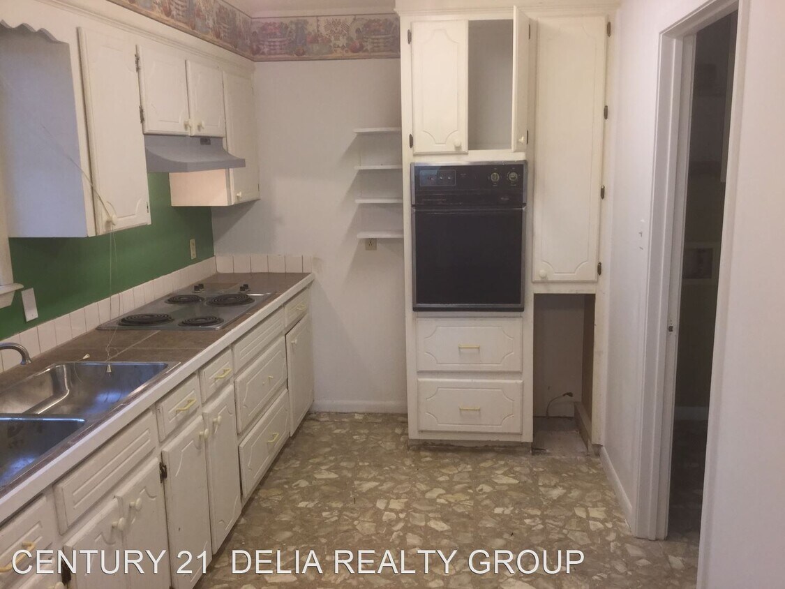 Building Photo - 2 br, 1 bath House - 2604 Bailey Rd