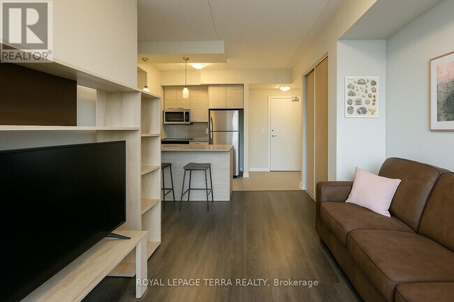 Building Photo - 318 Spruce St