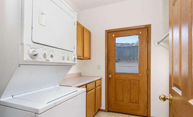 Foto del edificio - 1608 Crawford Way