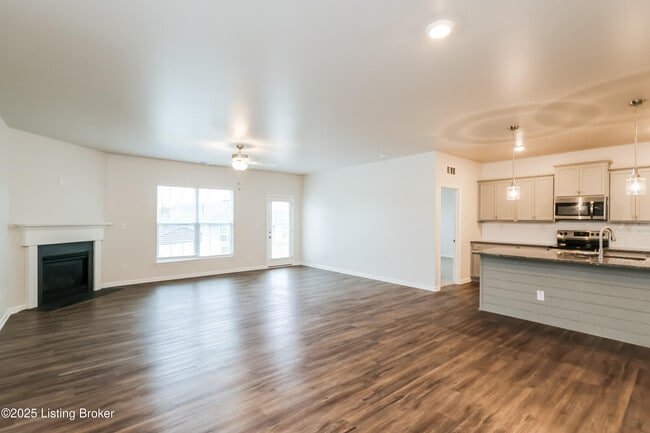 Building Photo - 11912 Parkside Vista Ln