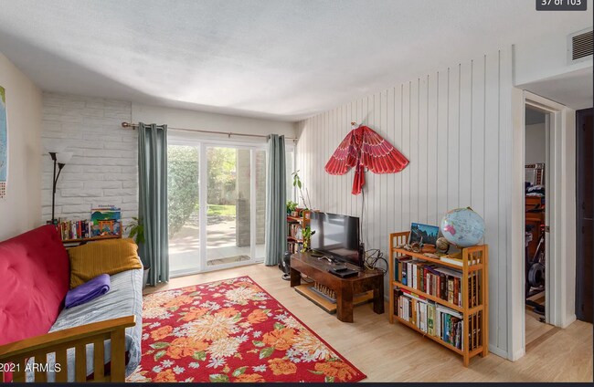 Foto del edificio - 4352 N 36th Plz