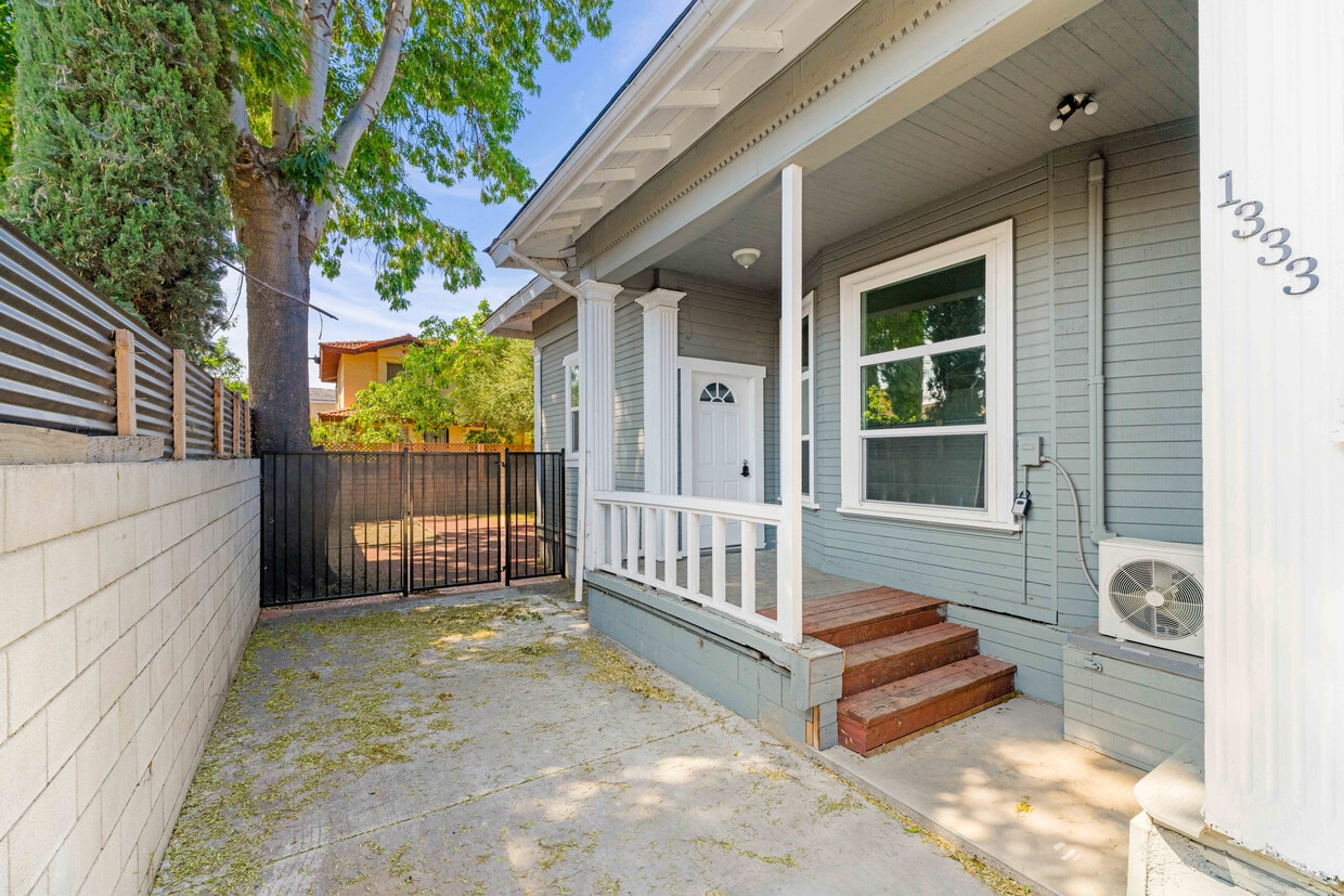 Photo - 1331-1333 S Park Ave (Pomona, CA)