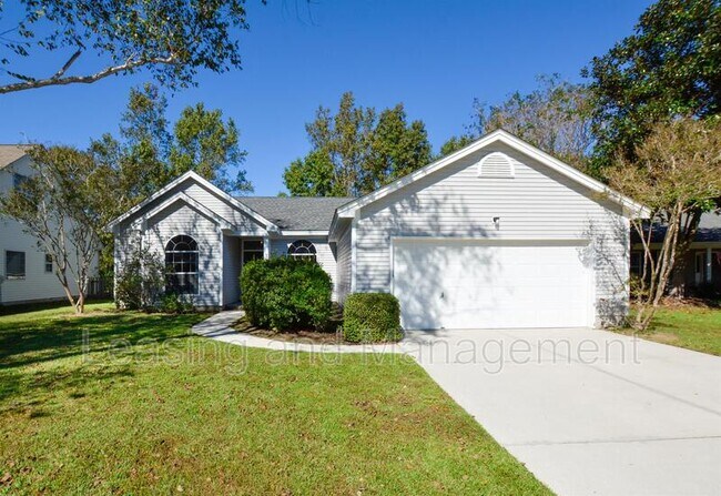 Building Photo - 606 Portico Park