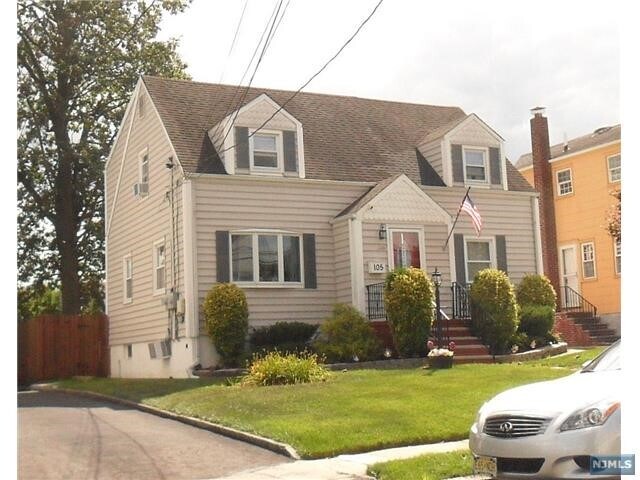Primary Photo - 105-107 Canterbury Ave